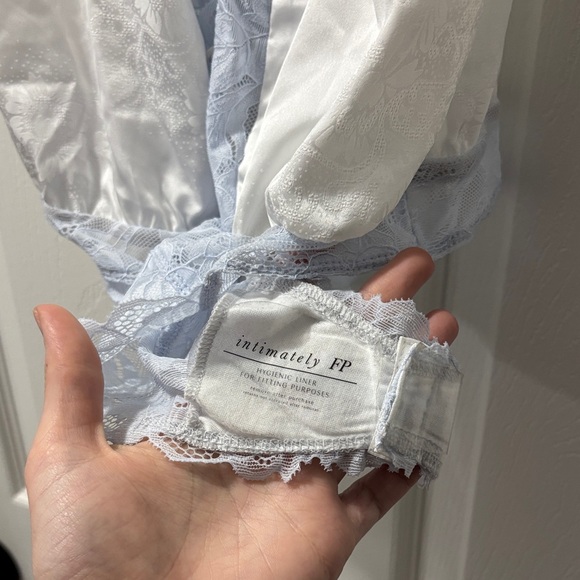 Free People Intimately Elegant Lace Trimmed Blue and White Size L - Picture 4 of 6